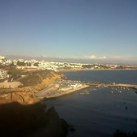 Samora Barros *